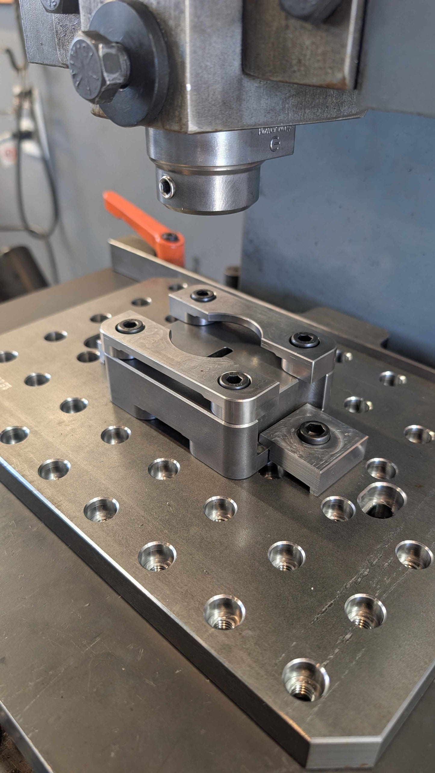 Clamp Style Slot Die for 6 mm × 20 mm Punch